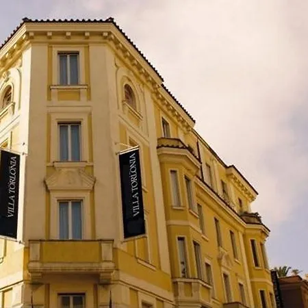 Torlonia Отель