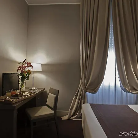 Отель Torlonia 4*
