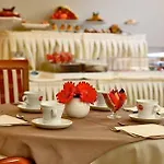 Torlonia 4*