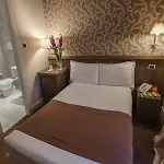 Torlonia Hotel