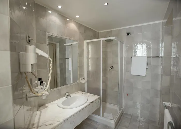 Torlonia 4*
