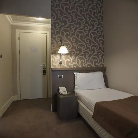 Hotel Torlonia 4*