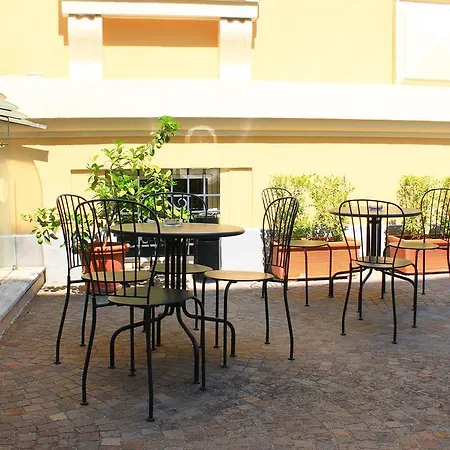 Torlonia 4*