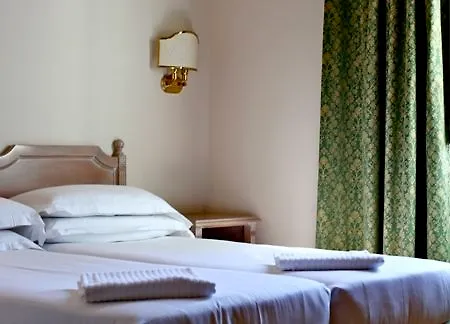 Отель Torlonia 4*